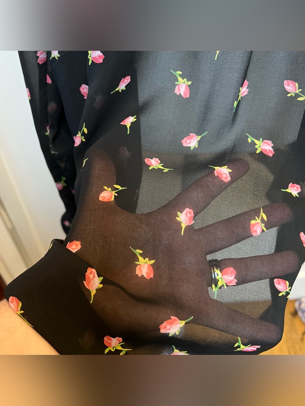 Victoria's Secret Rose Flower Sheer Long Sleeve Button Down Blouse Size XL Fairy - Picture 8 of 11